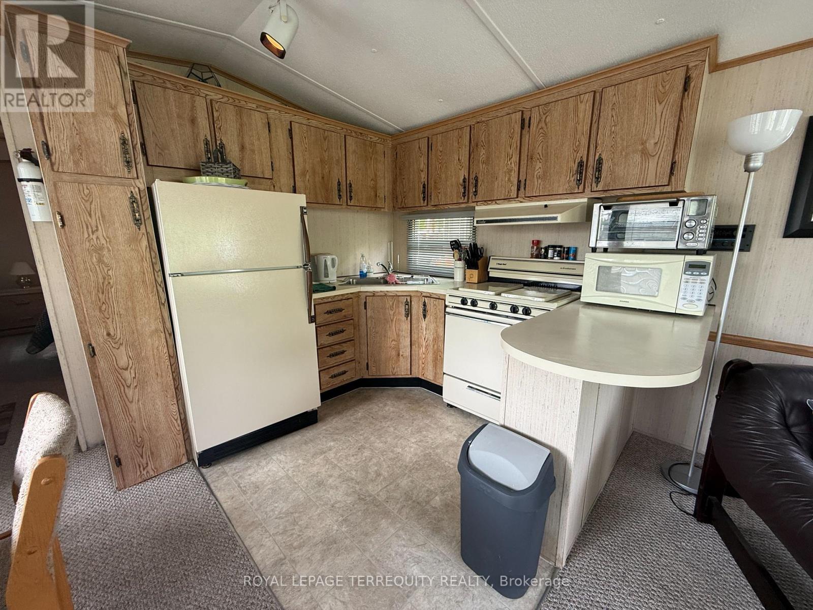 262 BIRCH - Image 16
