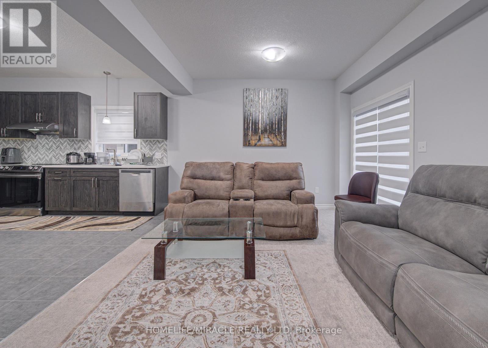 111 HONEY STREET - 11