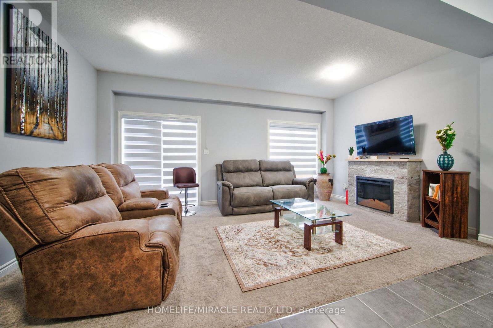 111 HONEY STREET - 13
