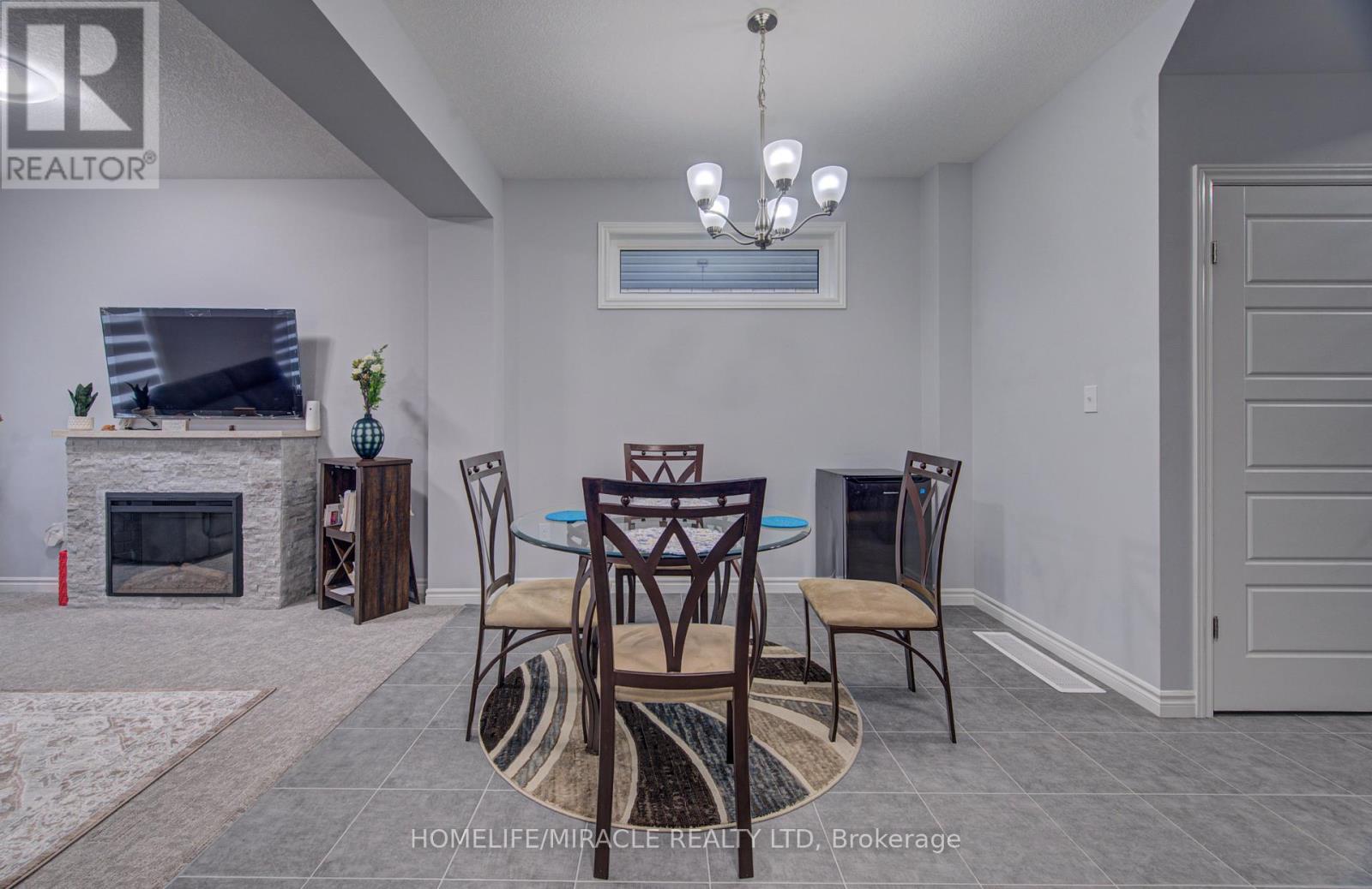 111 HONEY STREET - 17