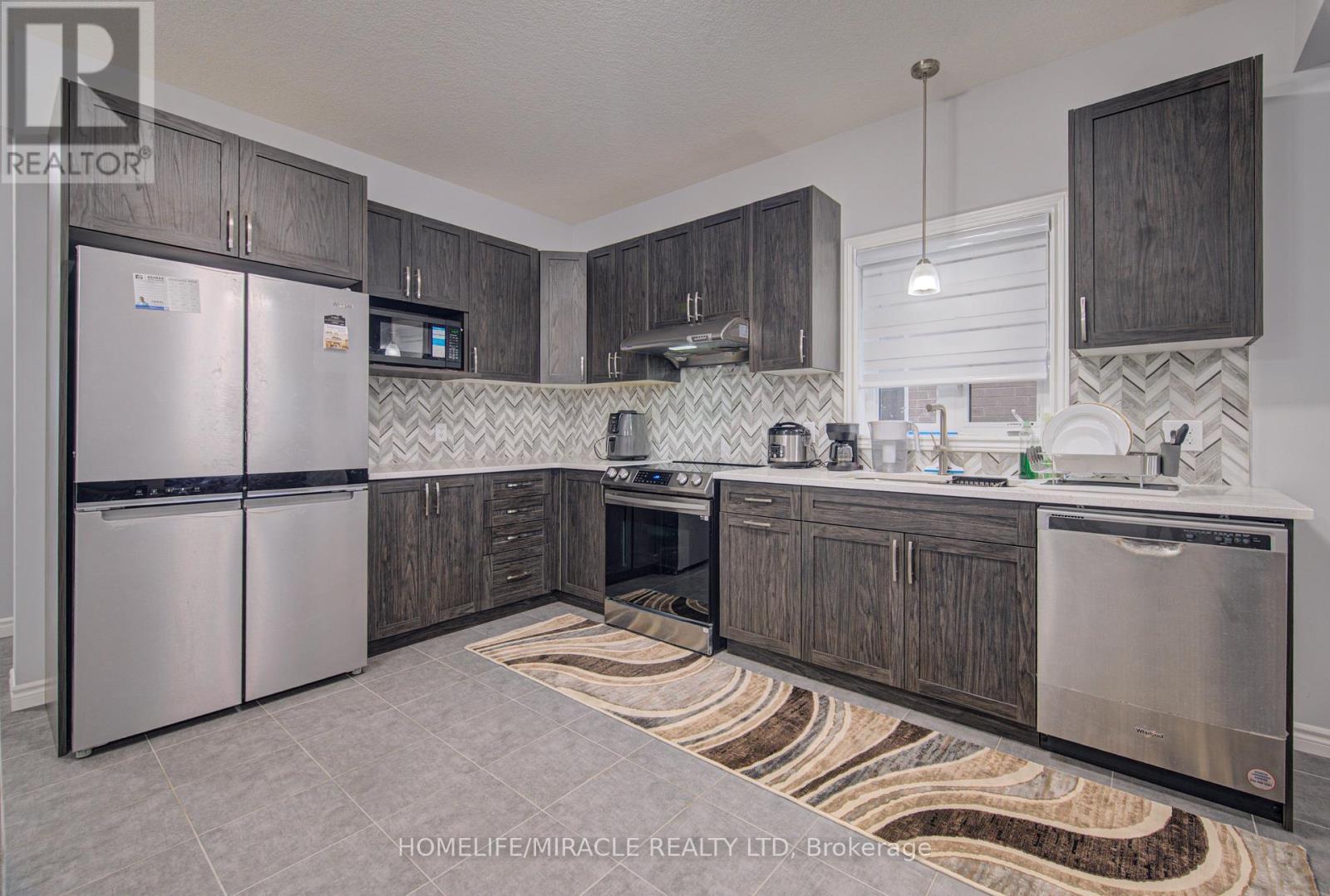 111 HONEY STREET - 19