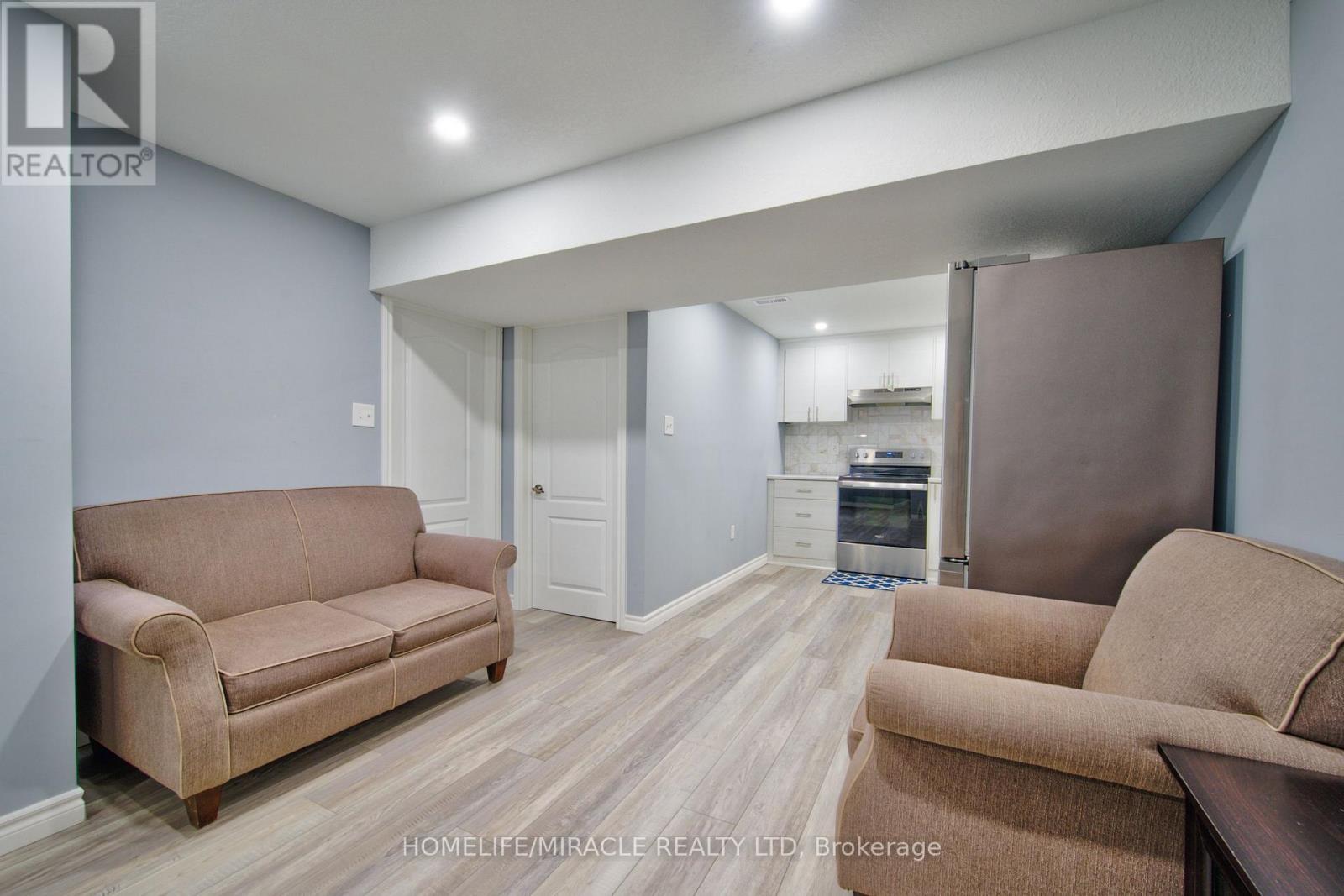 111 HONEY STREET - 37