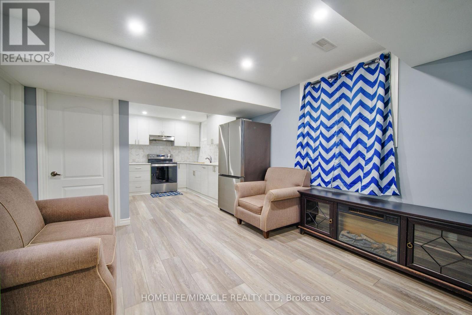 111 HONEY STREET - 39