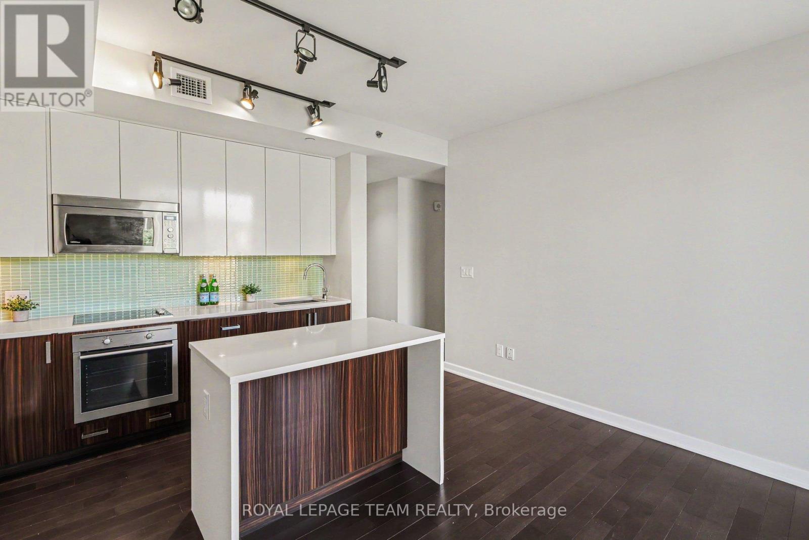 #310 300 LISGAR STREET E - 8