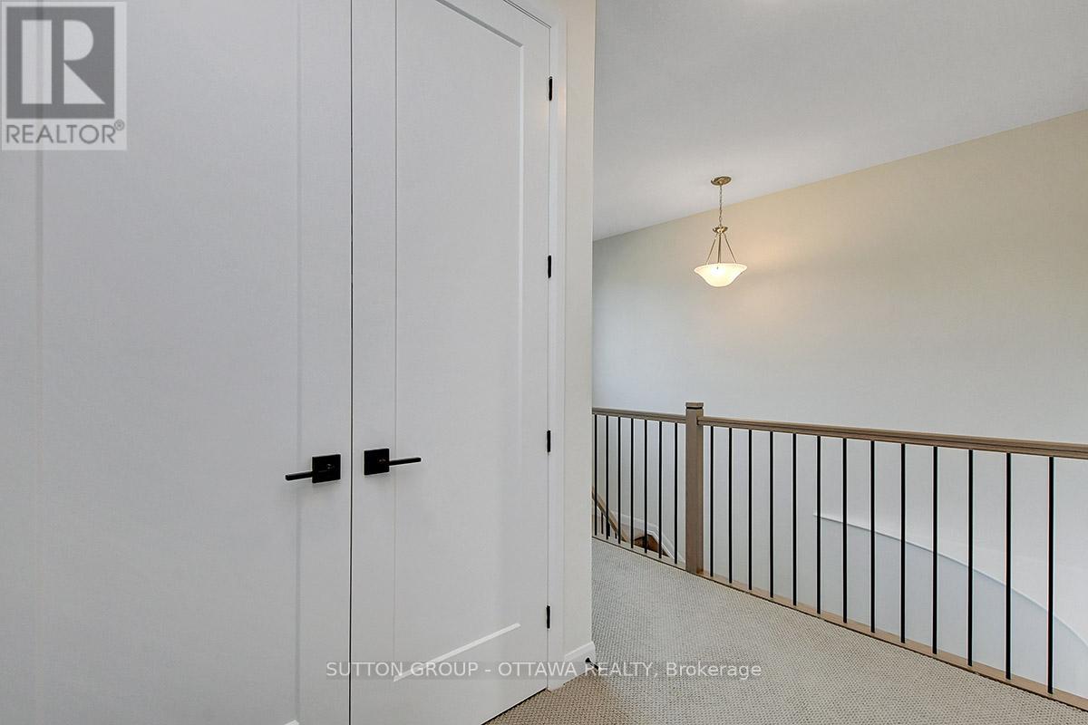248 SKIPPER DRIVE - 15