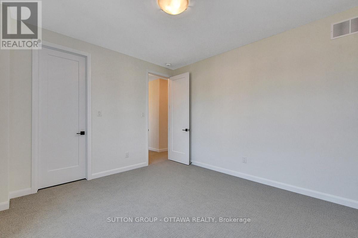 248 SKIPPER DRIVE - 20