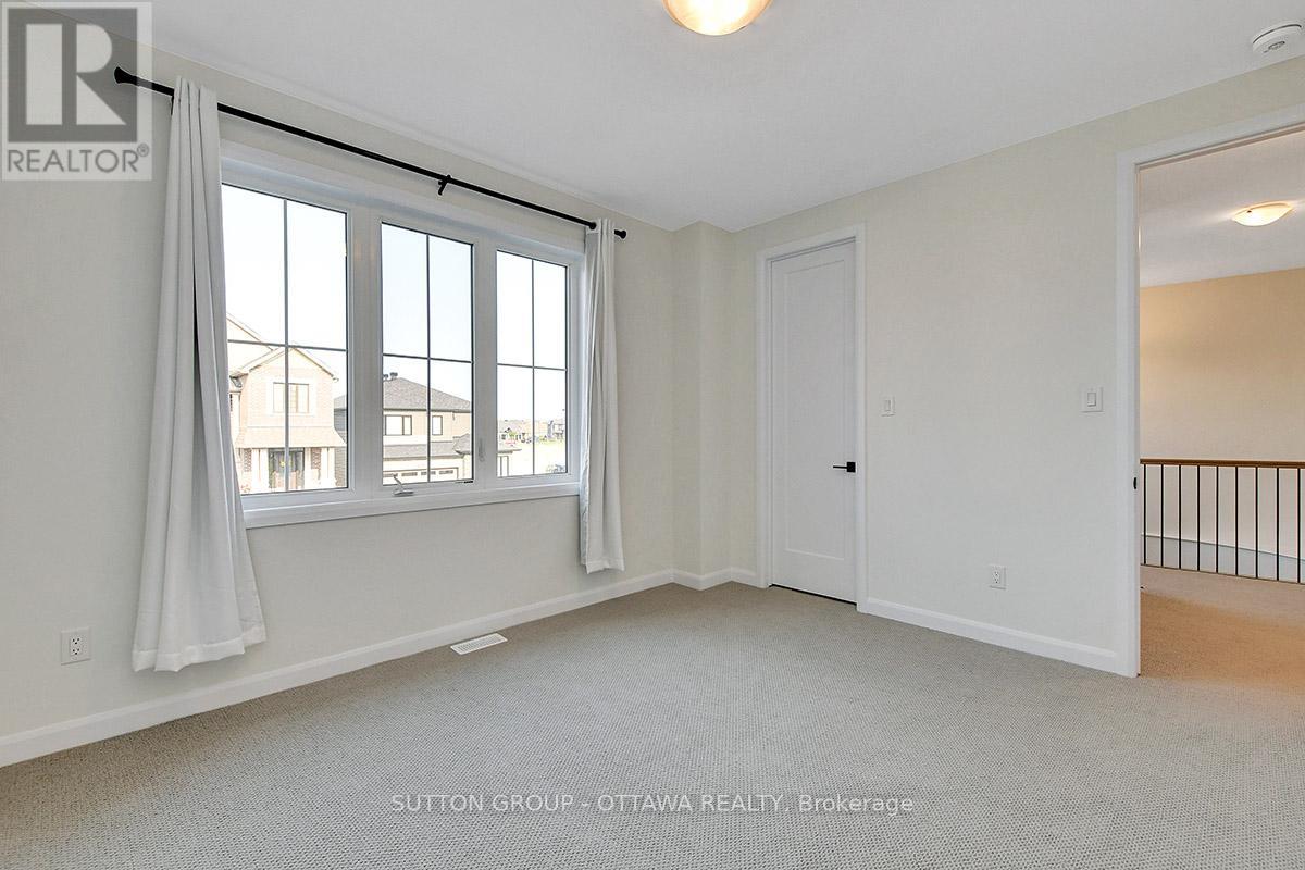 248 SKIPPER DRIVE - 21