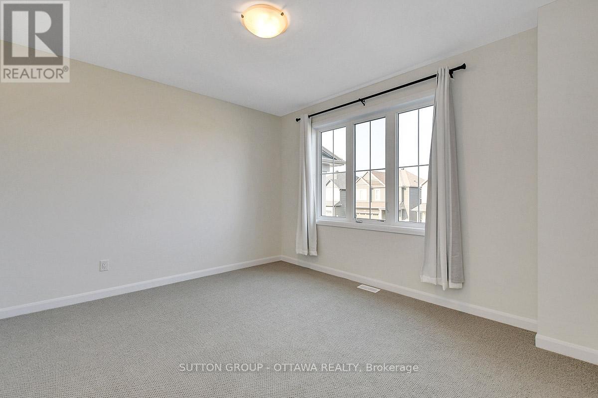 248 SKIPPER DRIVE - 22