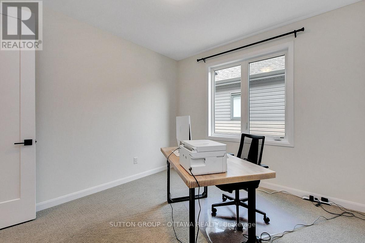 248 SKIPPER DRIVE - 25