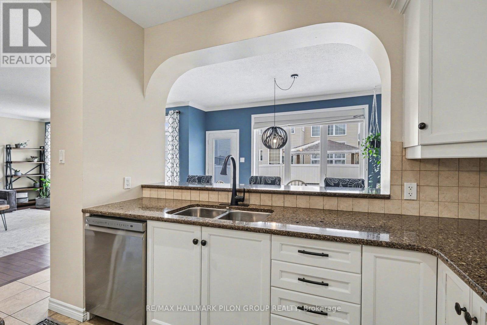 6 Bed, 4 Bath House for Sale in Ottawa – 1878 MONTMERE AVENUE, Ottawa – MLS# X13425044 - Image 7