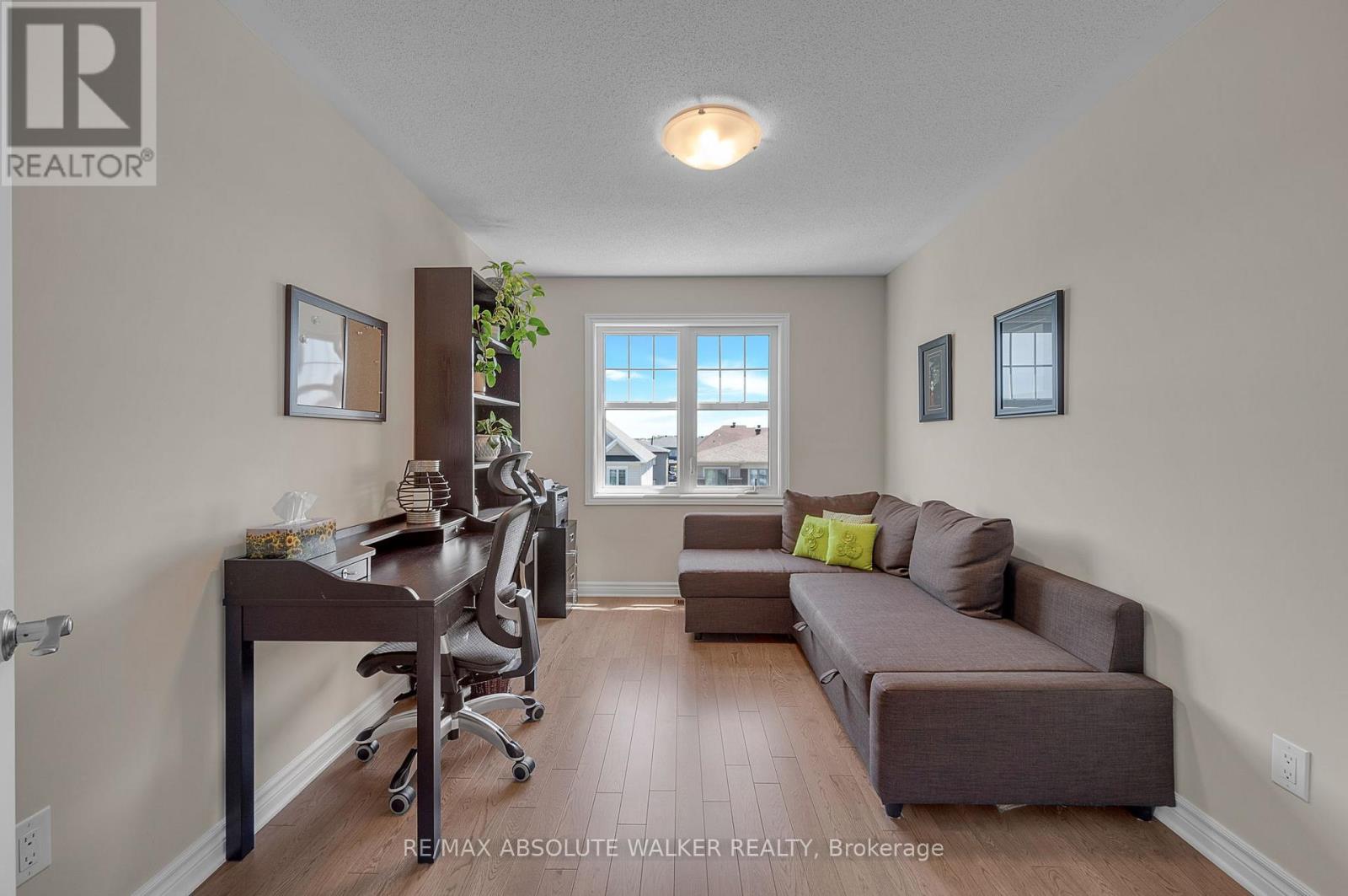 2 Bed, 2 Bath House for Sale in Ottawa – 516 THIMBLEBERRY ROW, Ottawa – MLS# X13425052 - Image 26