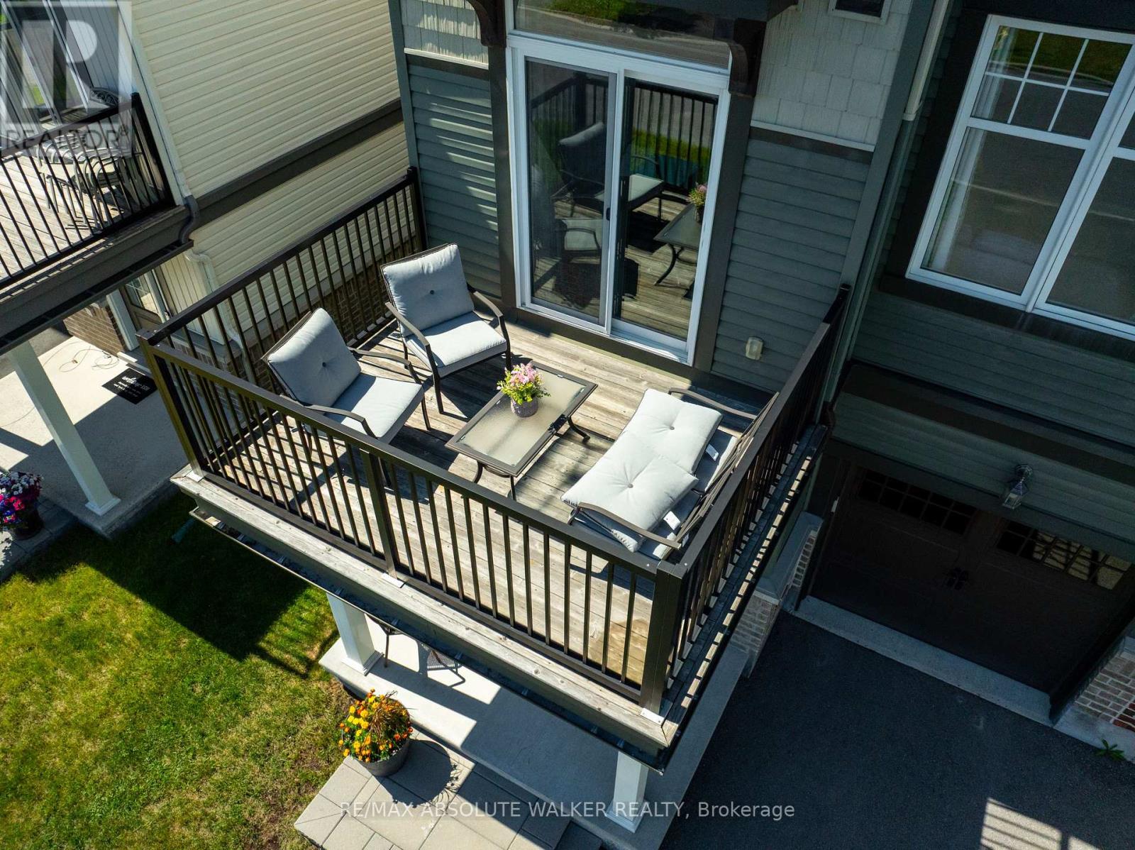 2 Bed, 2 Bath House for Sale in Ottawa – 516 THIMBLEBERRY ROW, Ottawa – MLS# X13425052 - Image 27