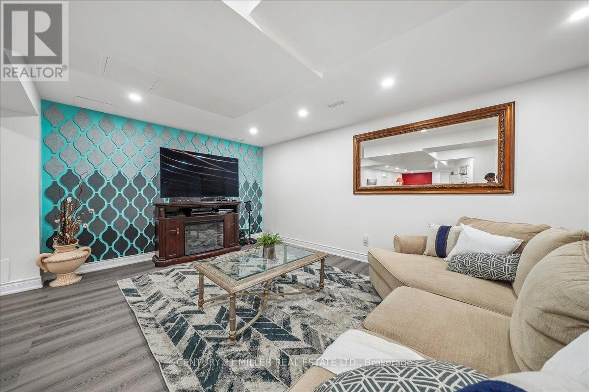 2371 CALLOWAY DRIVE - 37