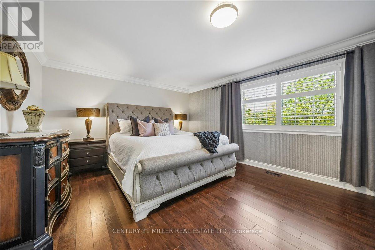 2371 CALLOWAY DRIVE - 23