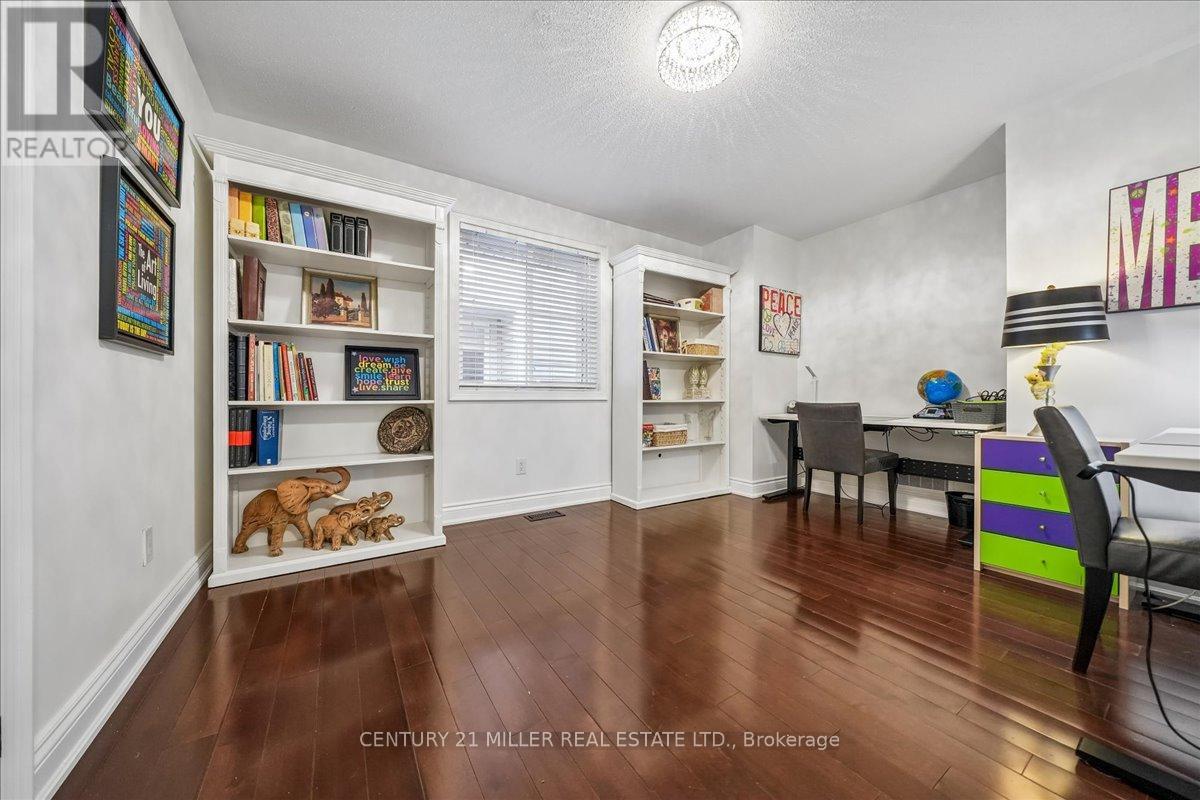 2371 CALLOWAY DRIVE - 20
