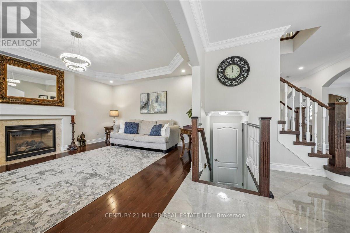 2371 CALLOWAY DRIVE - 35