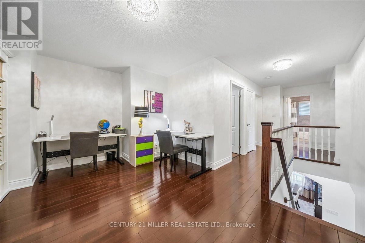 2371 CALLOWAY DRIVE - 21