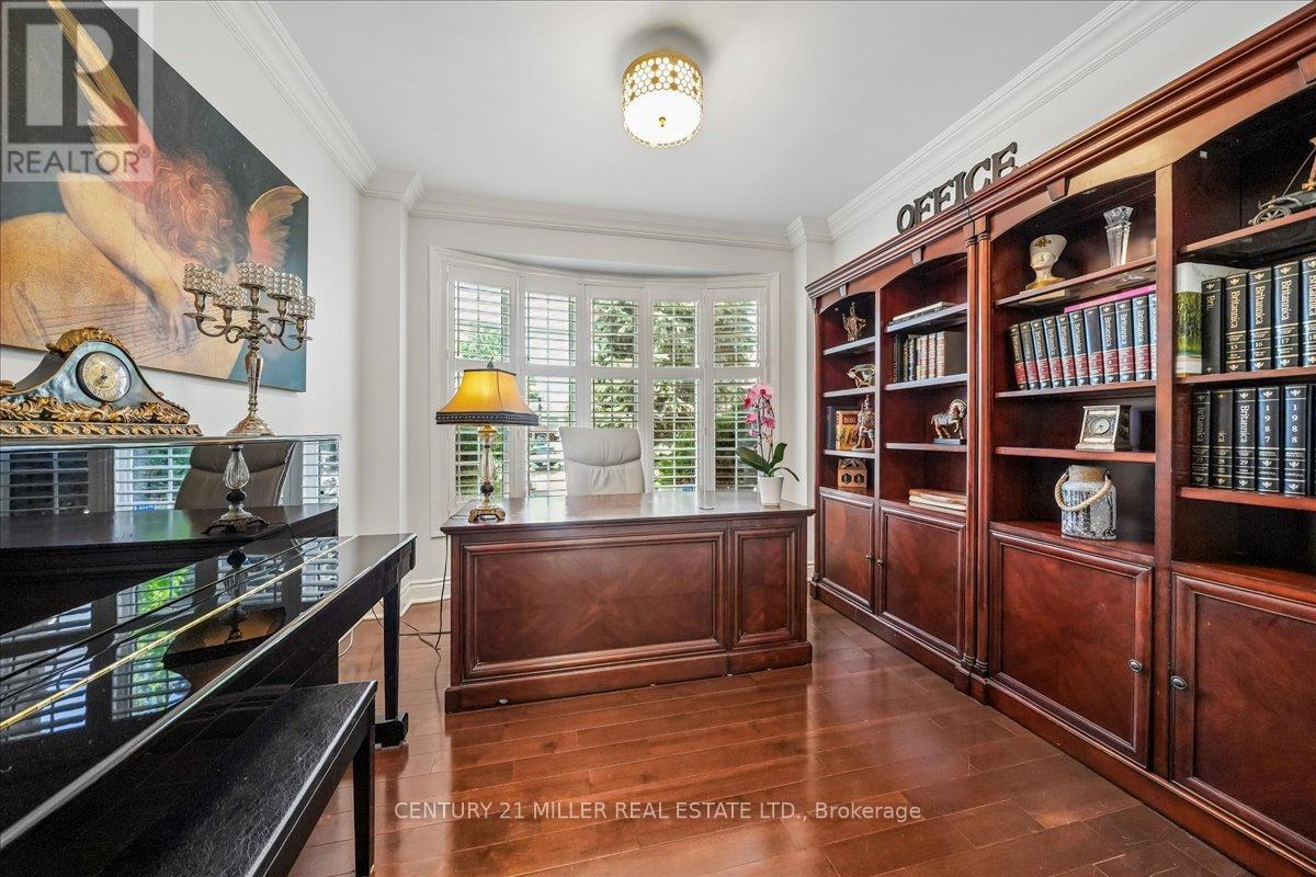 2371 CALLOWAY DRIVE - 7