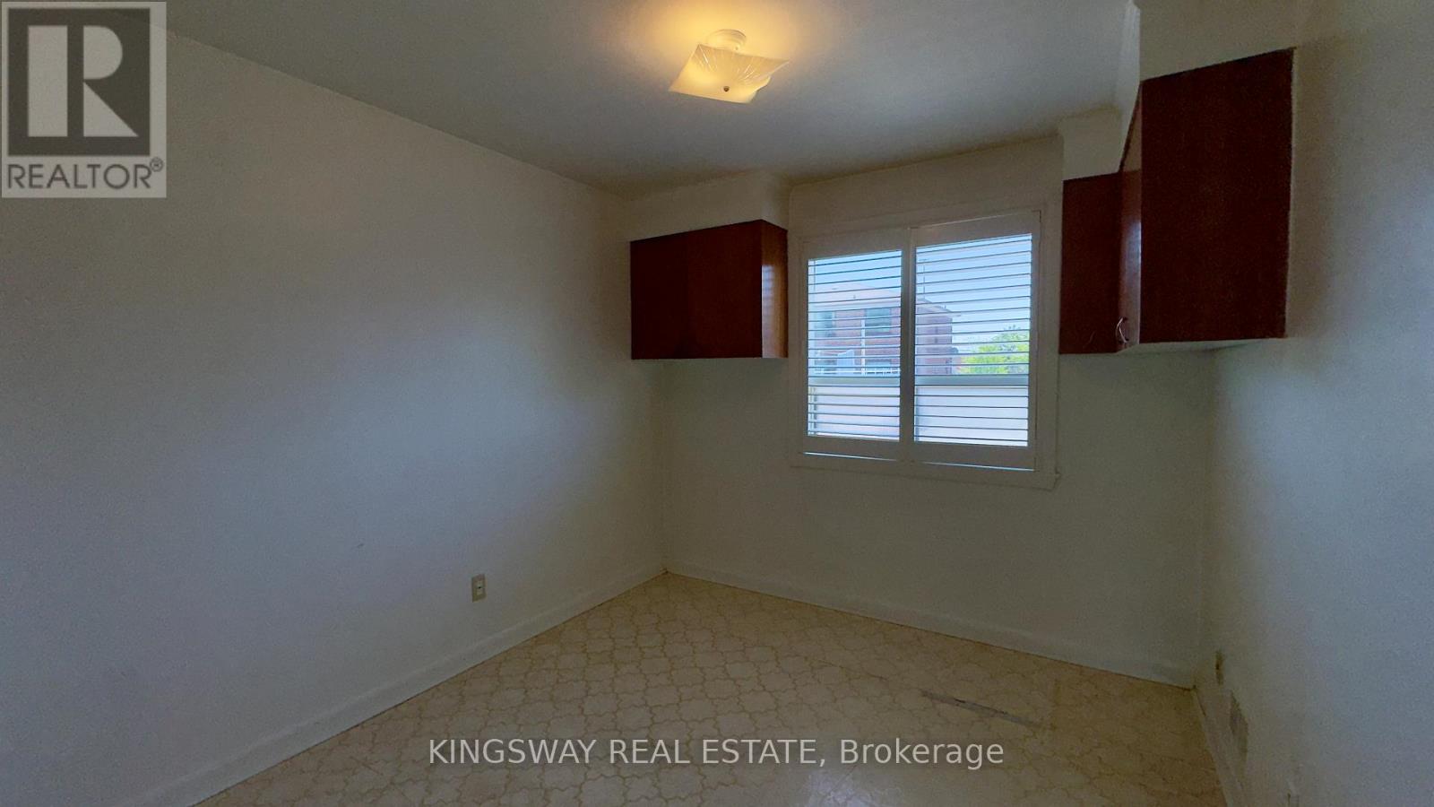 31 QUINAN DRIVE - 19
