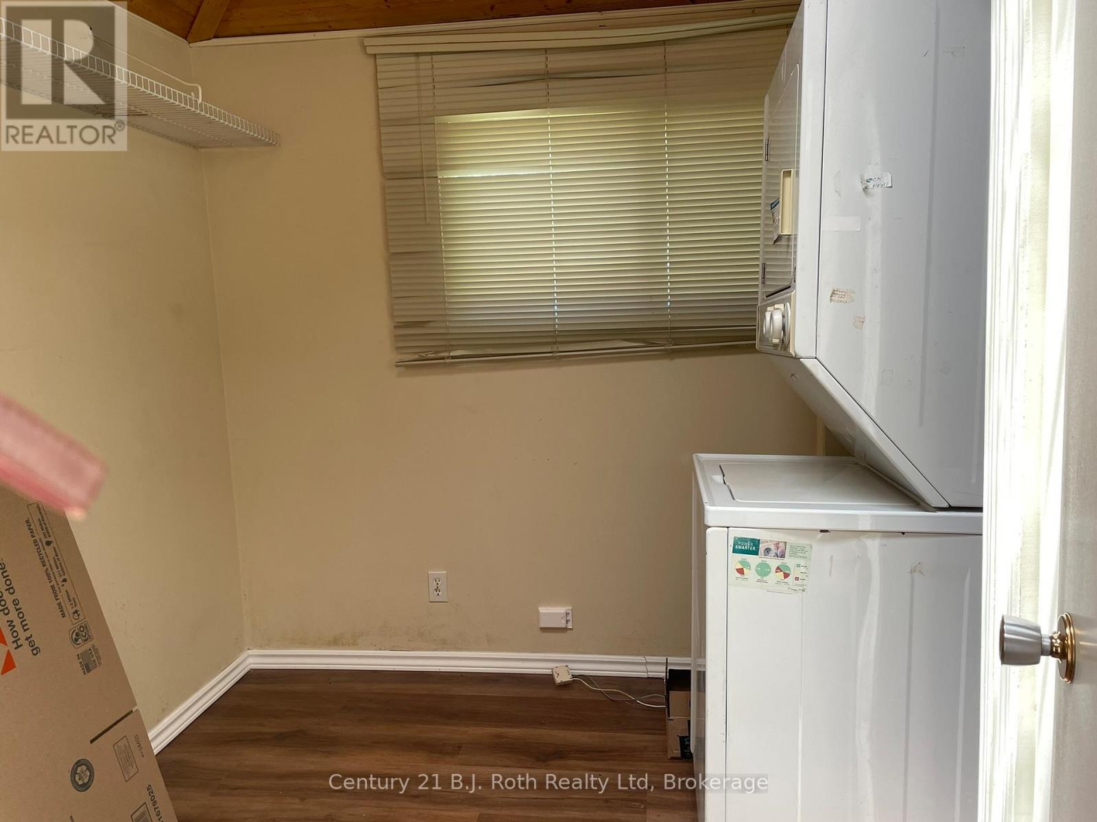 15 BOW ROAD - 16