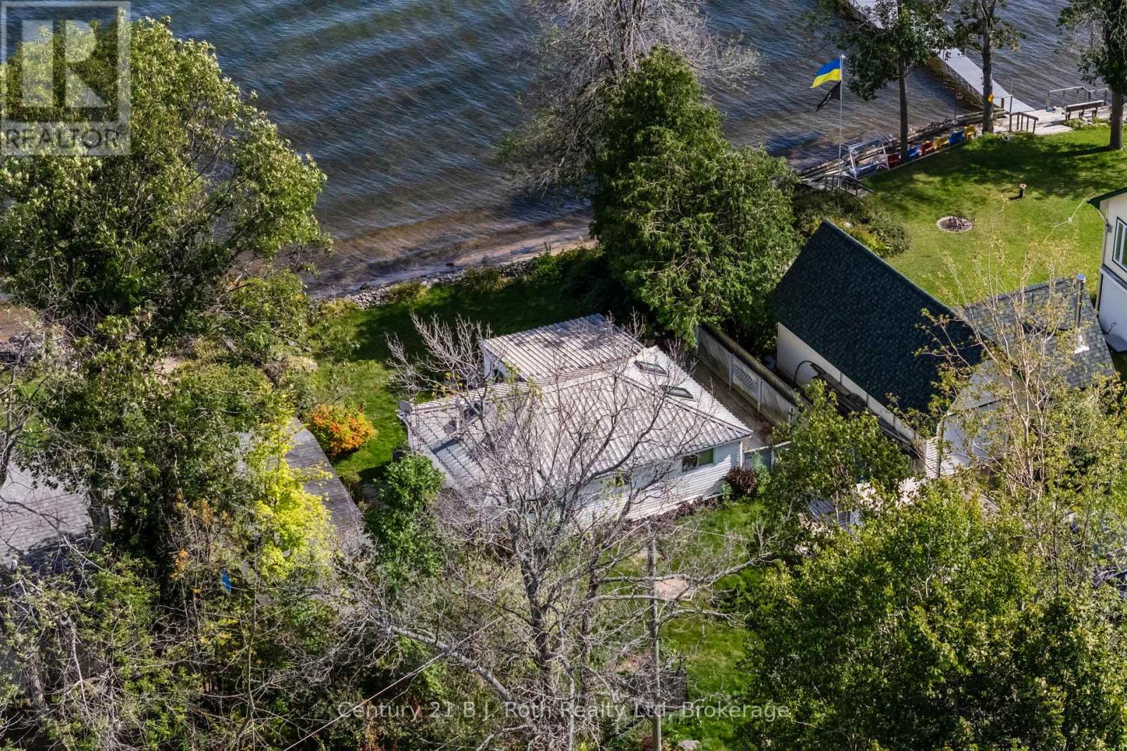 15 BOW ROAD - 18