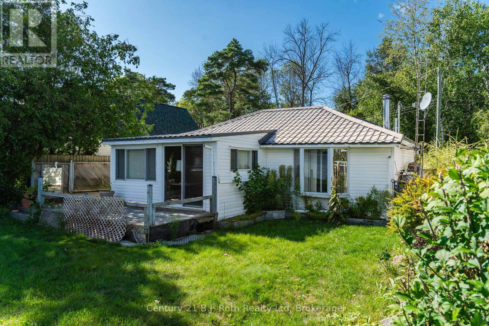 15 BOW ROAD - 2
