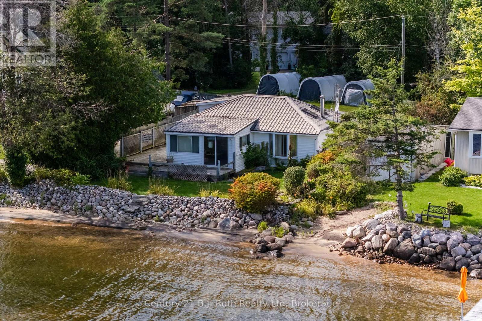 15 BOW ROAD - 21