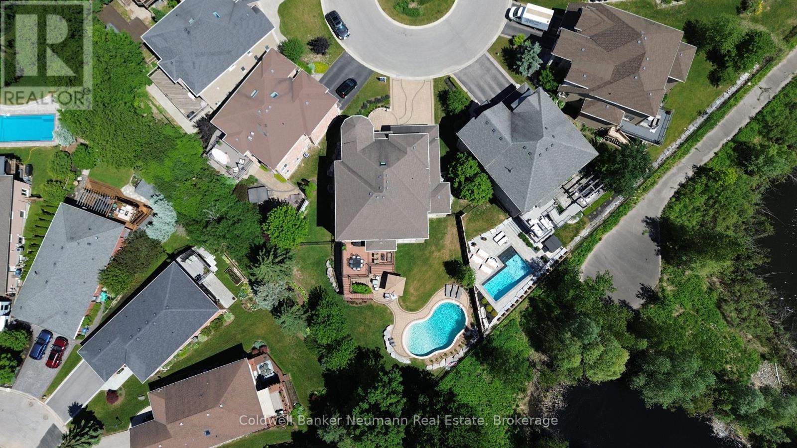 51 COX COURT - Image 37