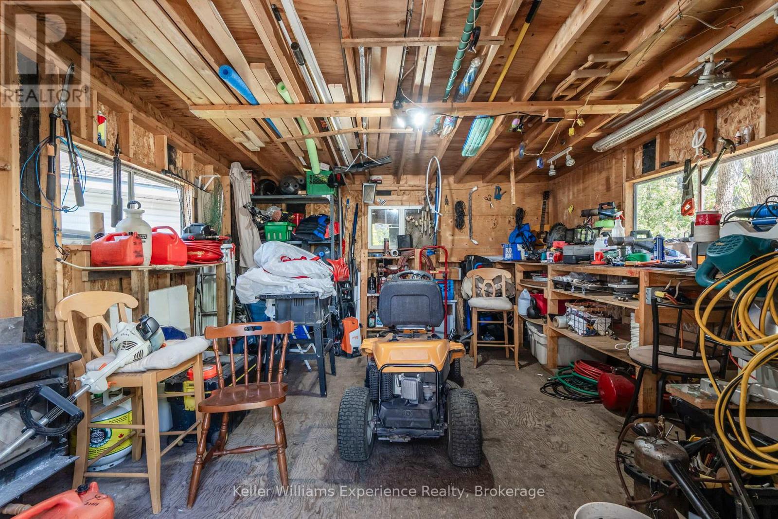 111 EVERGREEN LANE - 18