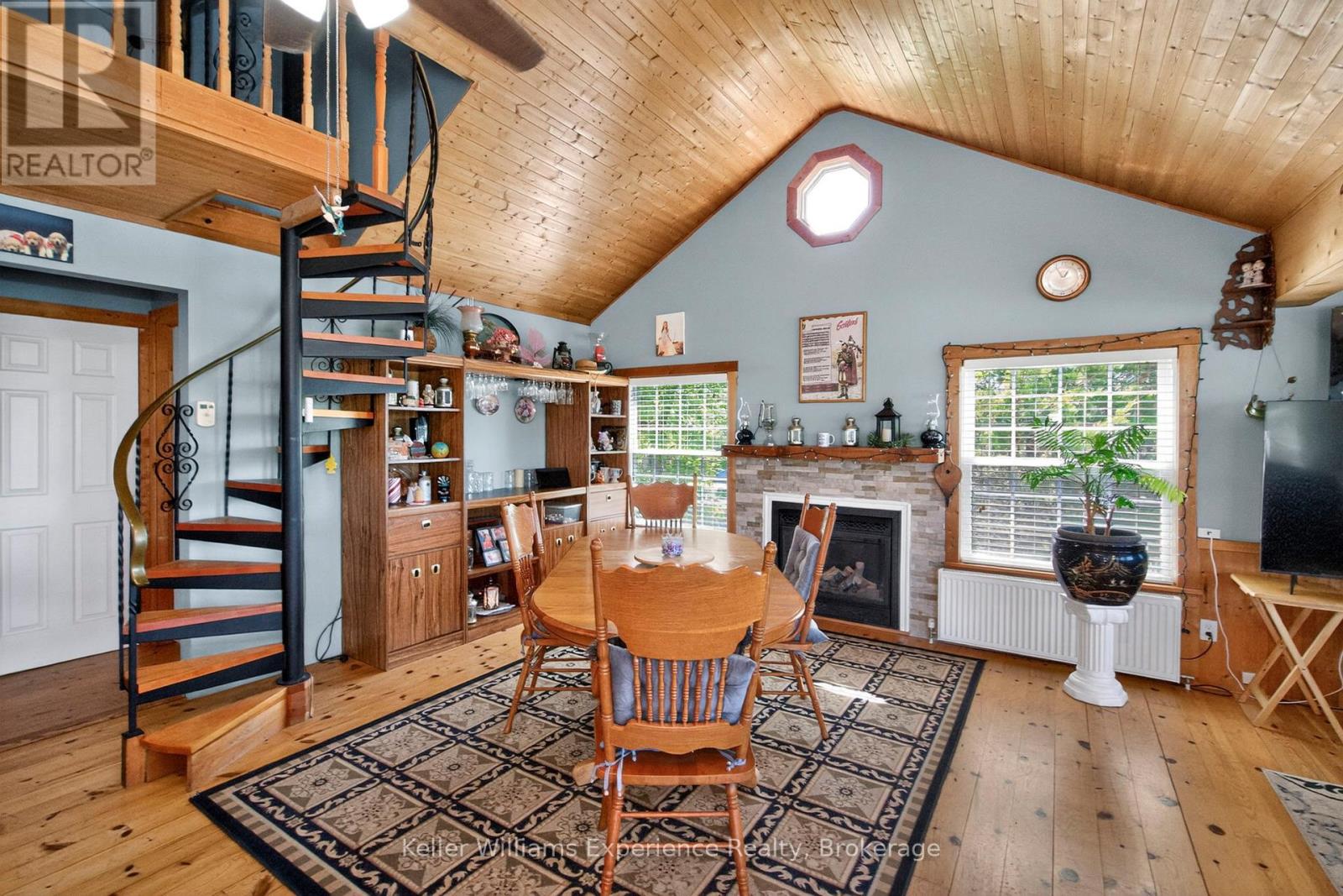 111 EVERGREEN LANE - 5