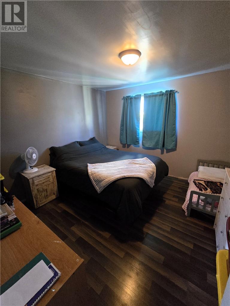 11 Frank Street - 9