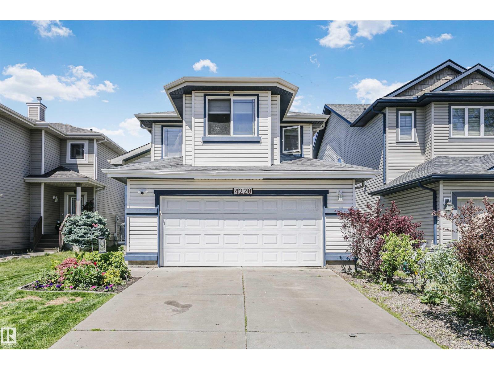 4228 162 AV NW - 1
