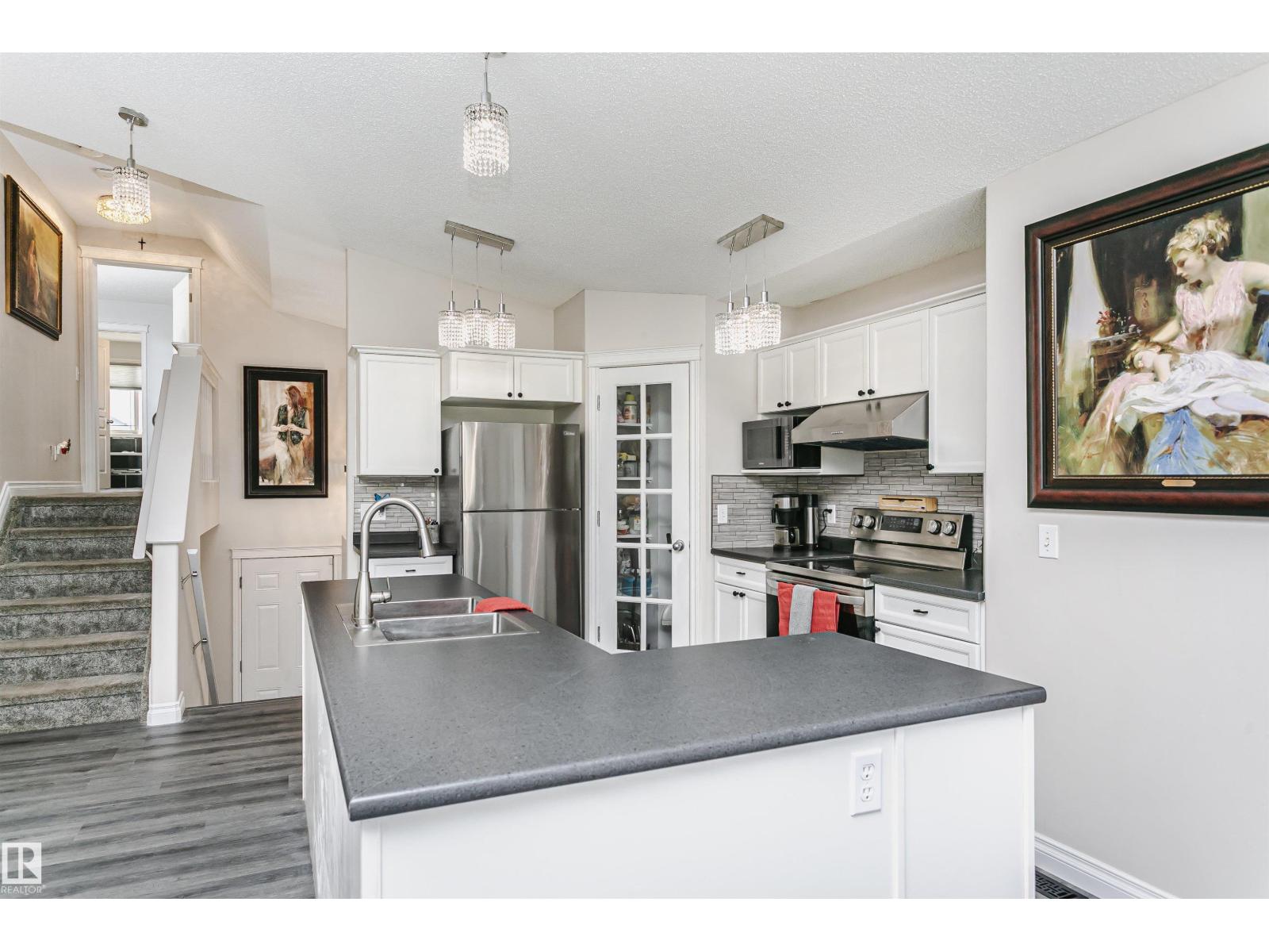 4228 162 AV NW - 11