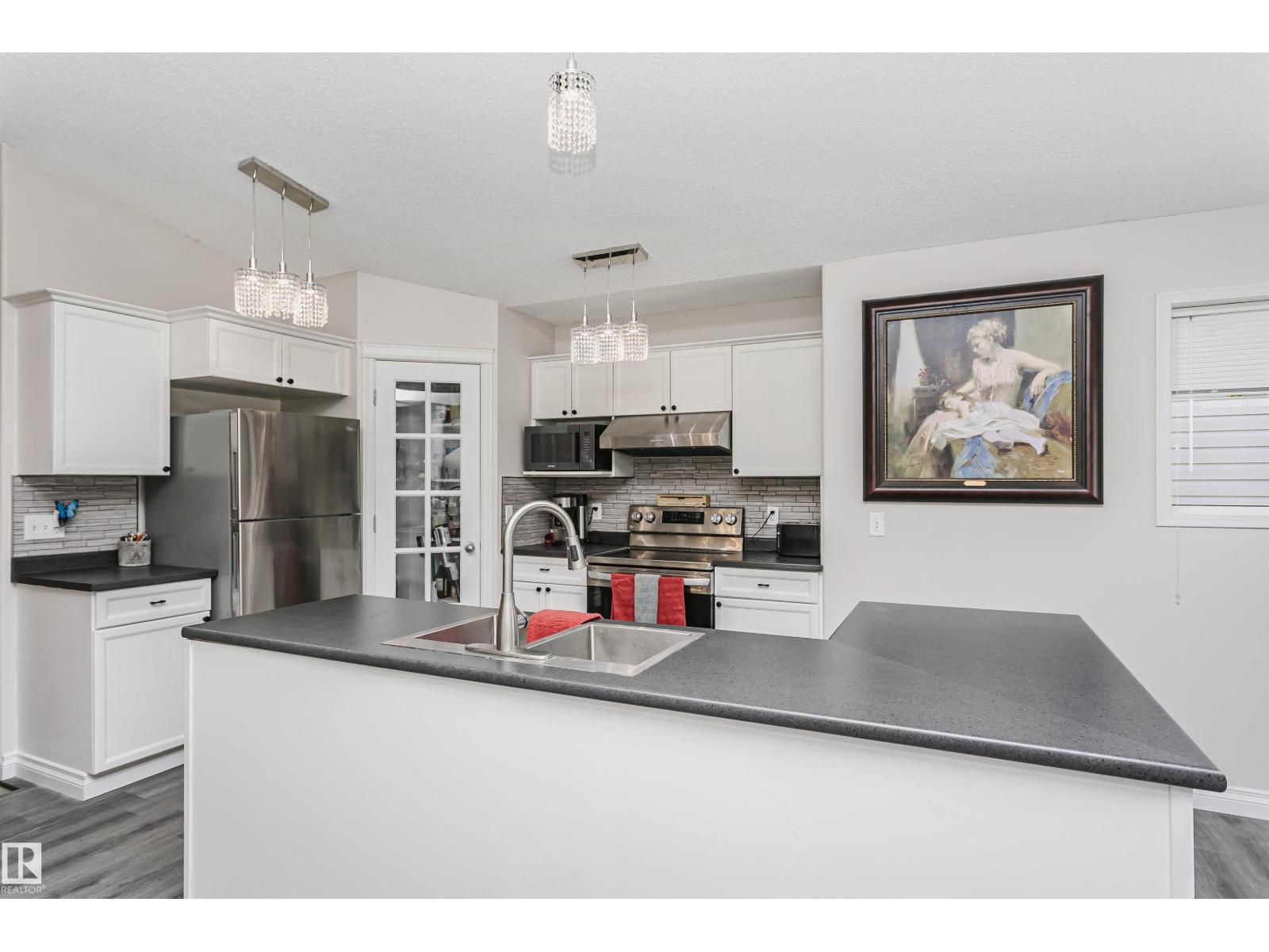 4228 162 AV NW - 13