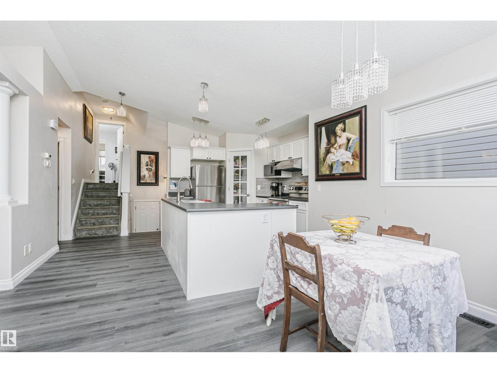 4228 162 AV NW - 17