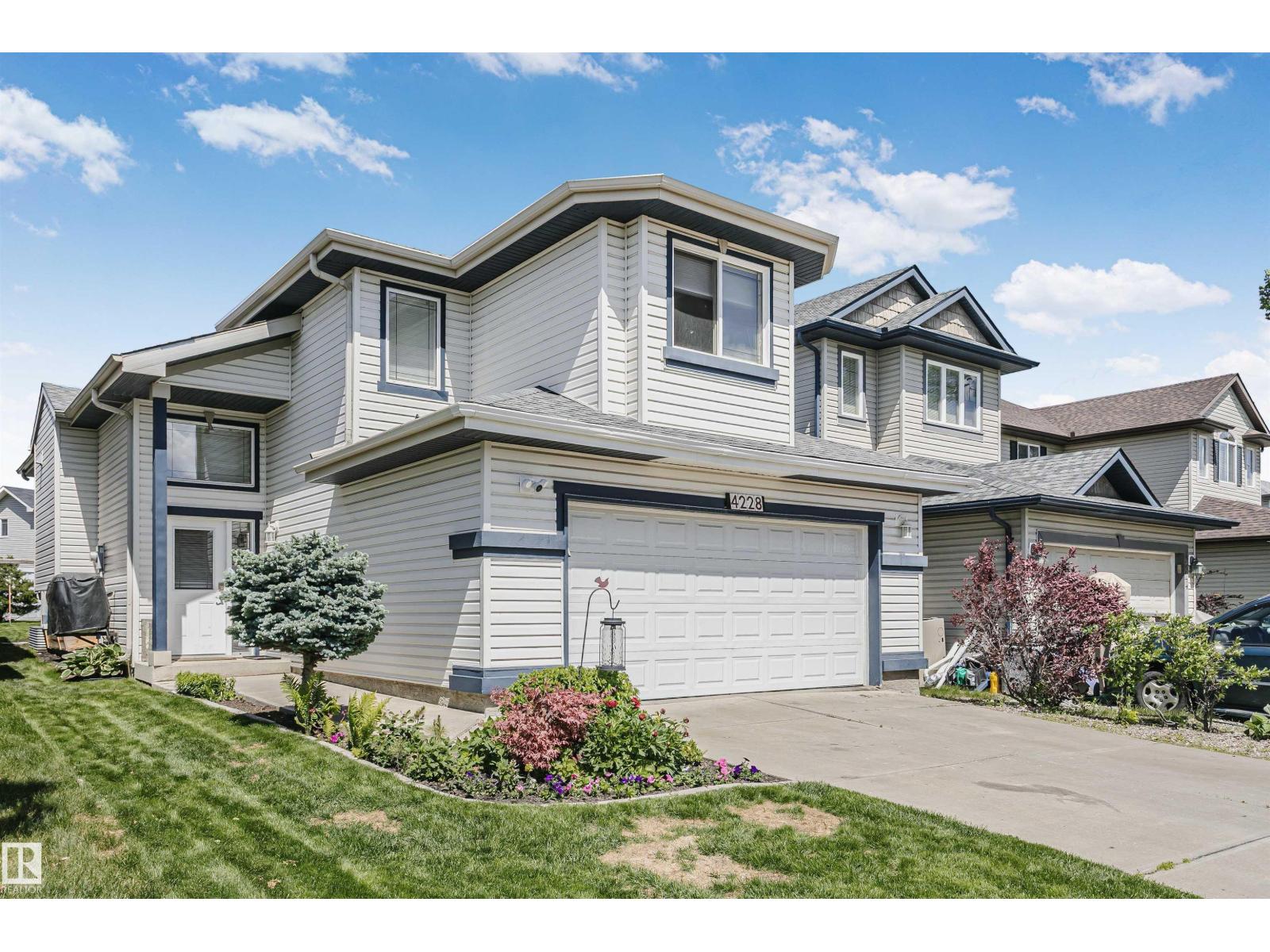 4228 162 AV NW - 2