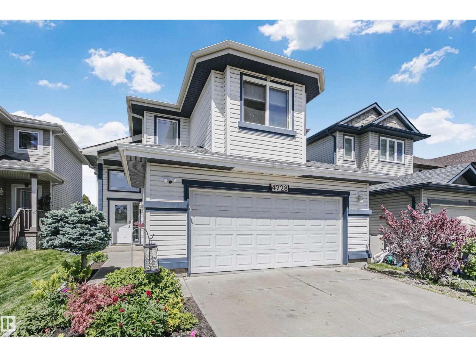 4228 162 AV NW - 3