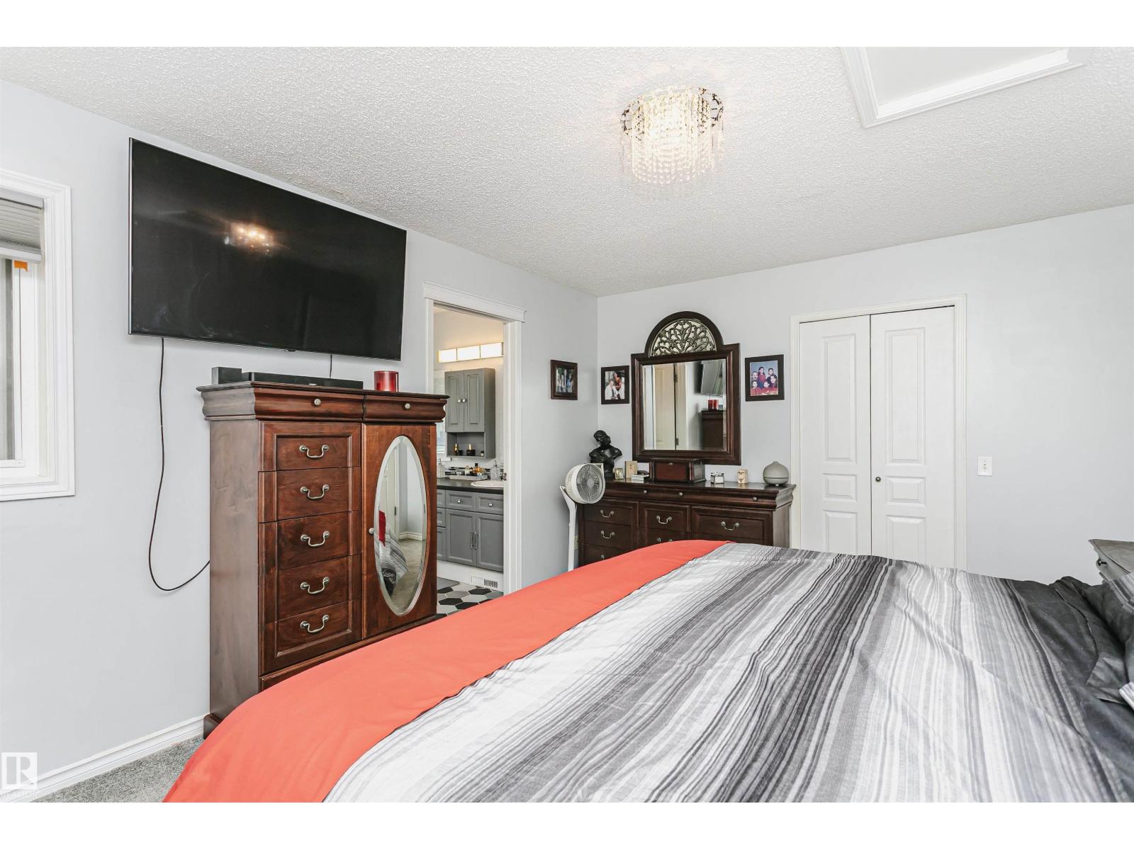 4228 162 AV NW - 34