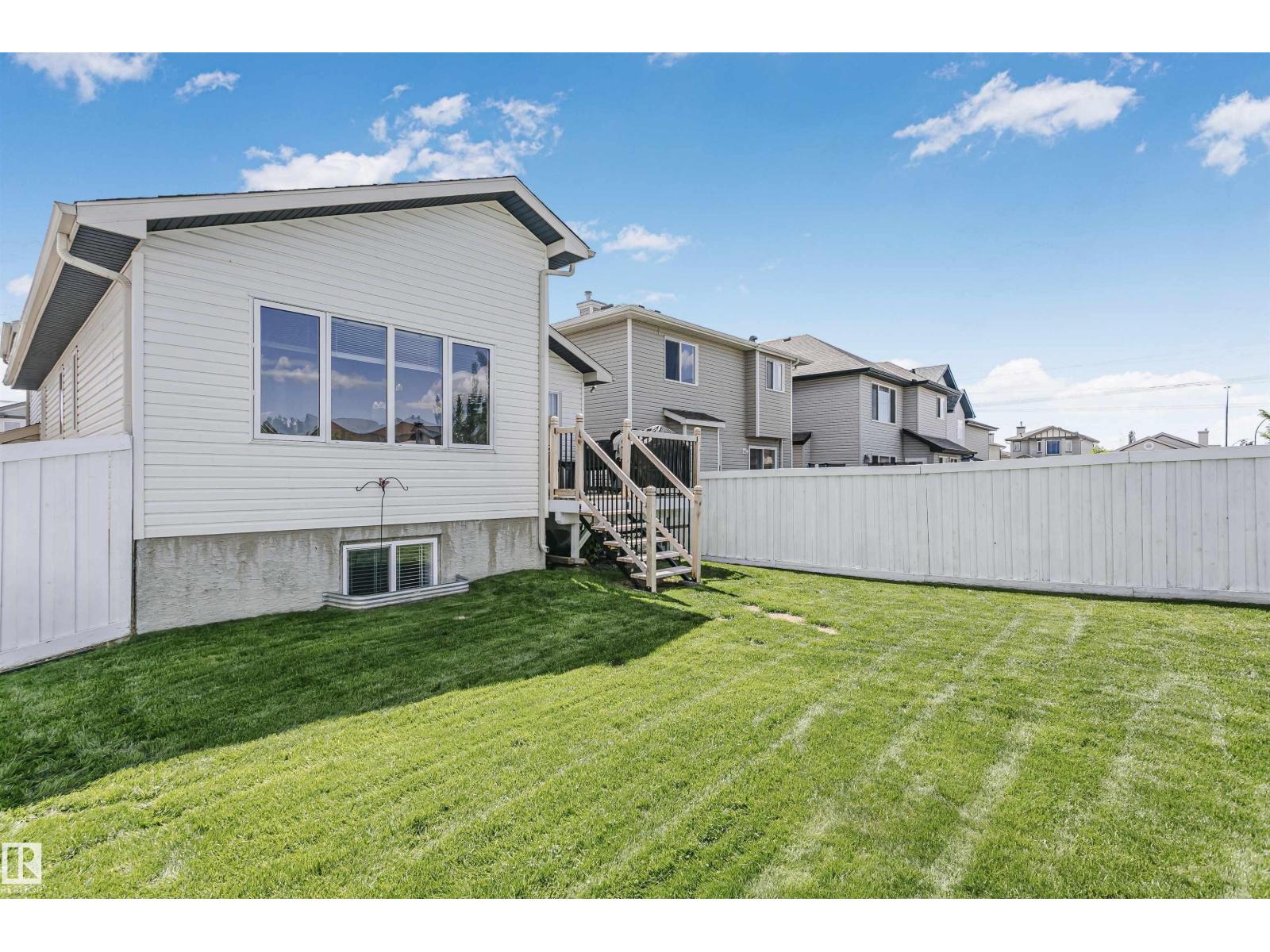 4228 162 AV NW - 53