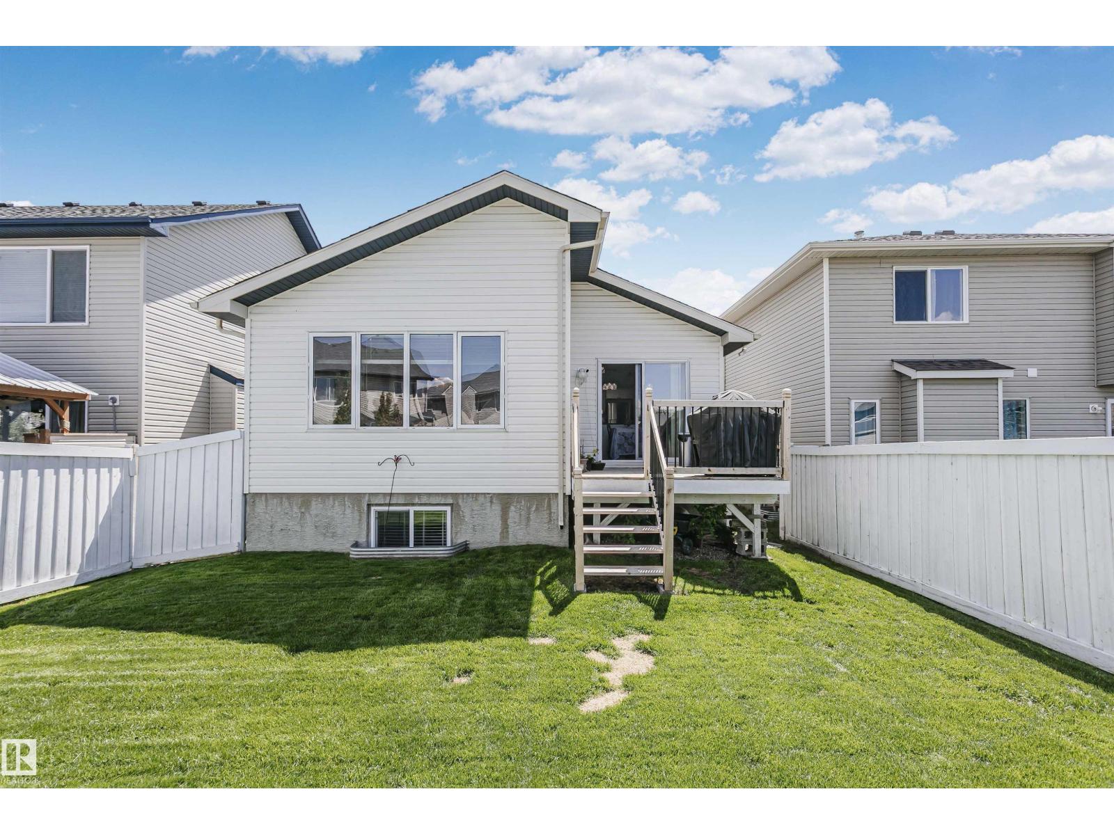 4228 162 AV NW - 54