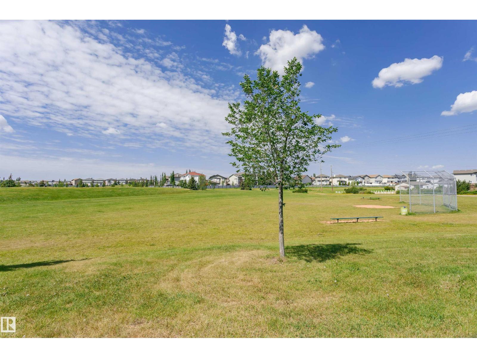 4228 162 AV NW - 64