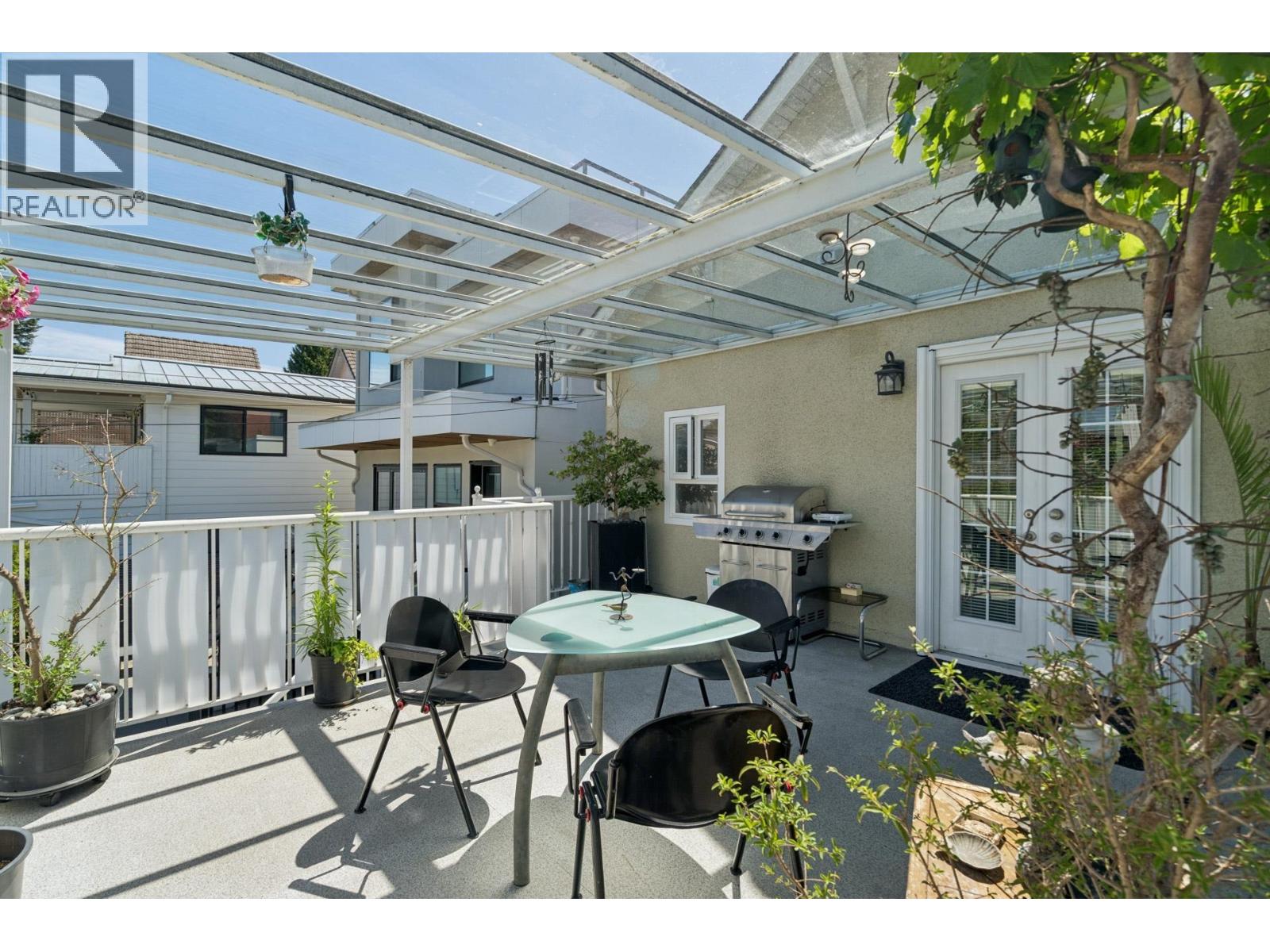 219 E 38TH AVENUE — photo 3
