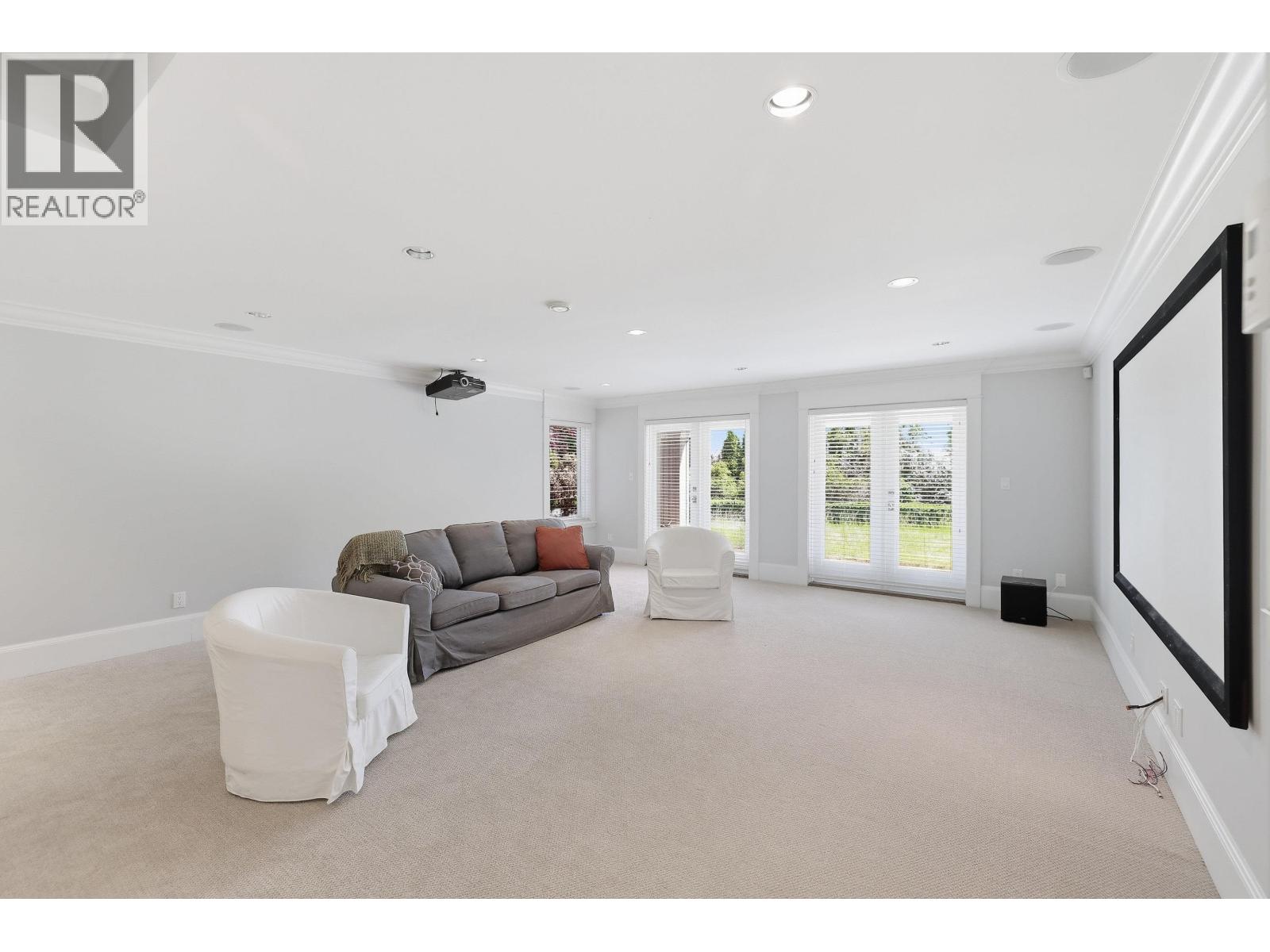 4659 WOODGREEN DRIVE, West Vancouver