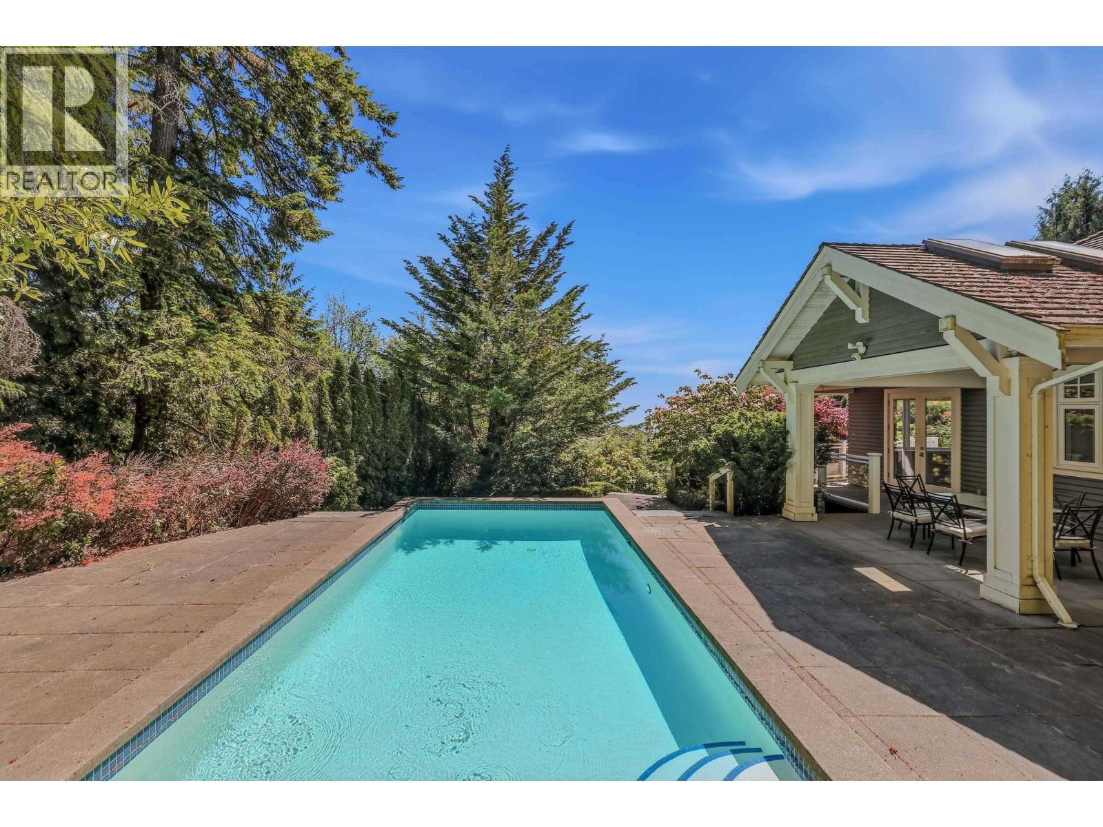4659 WOODGREEN DRIVE, West Vancouver