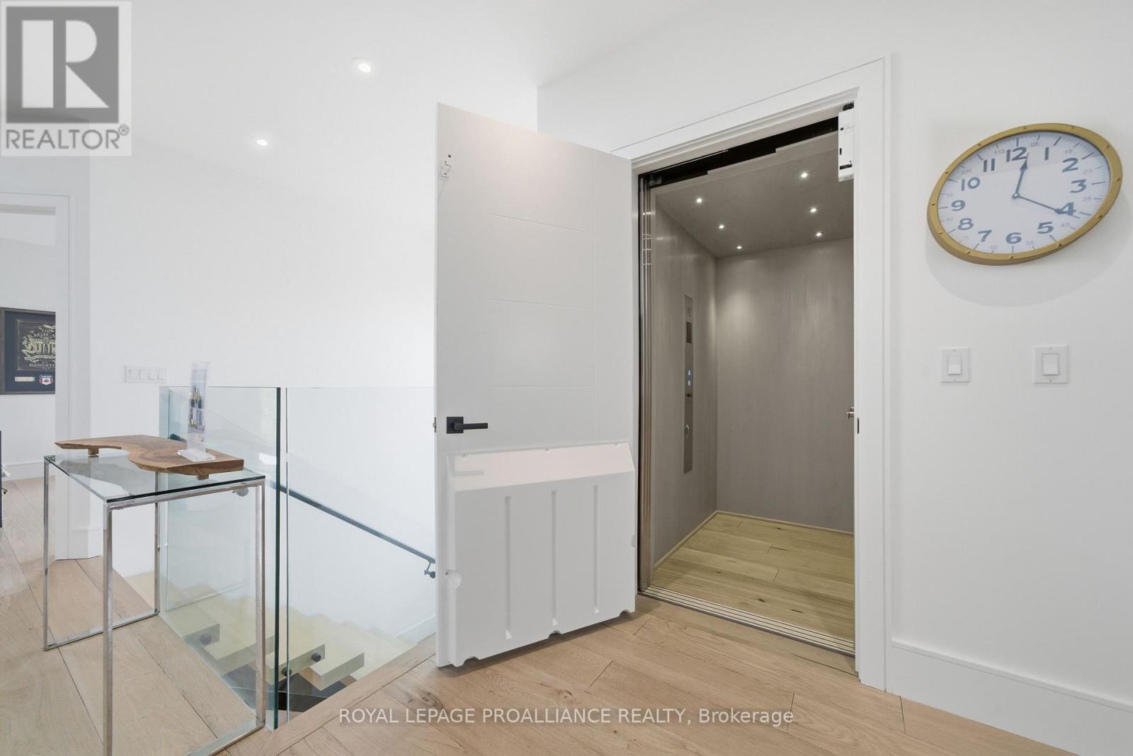 23 SOUTH CHURCH STREET - 15