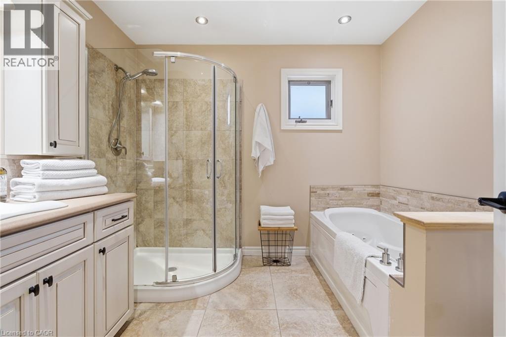 5-bedroom home for sale at 1 NEWPORT Lane, Port Dover ON · photo 15 of 34