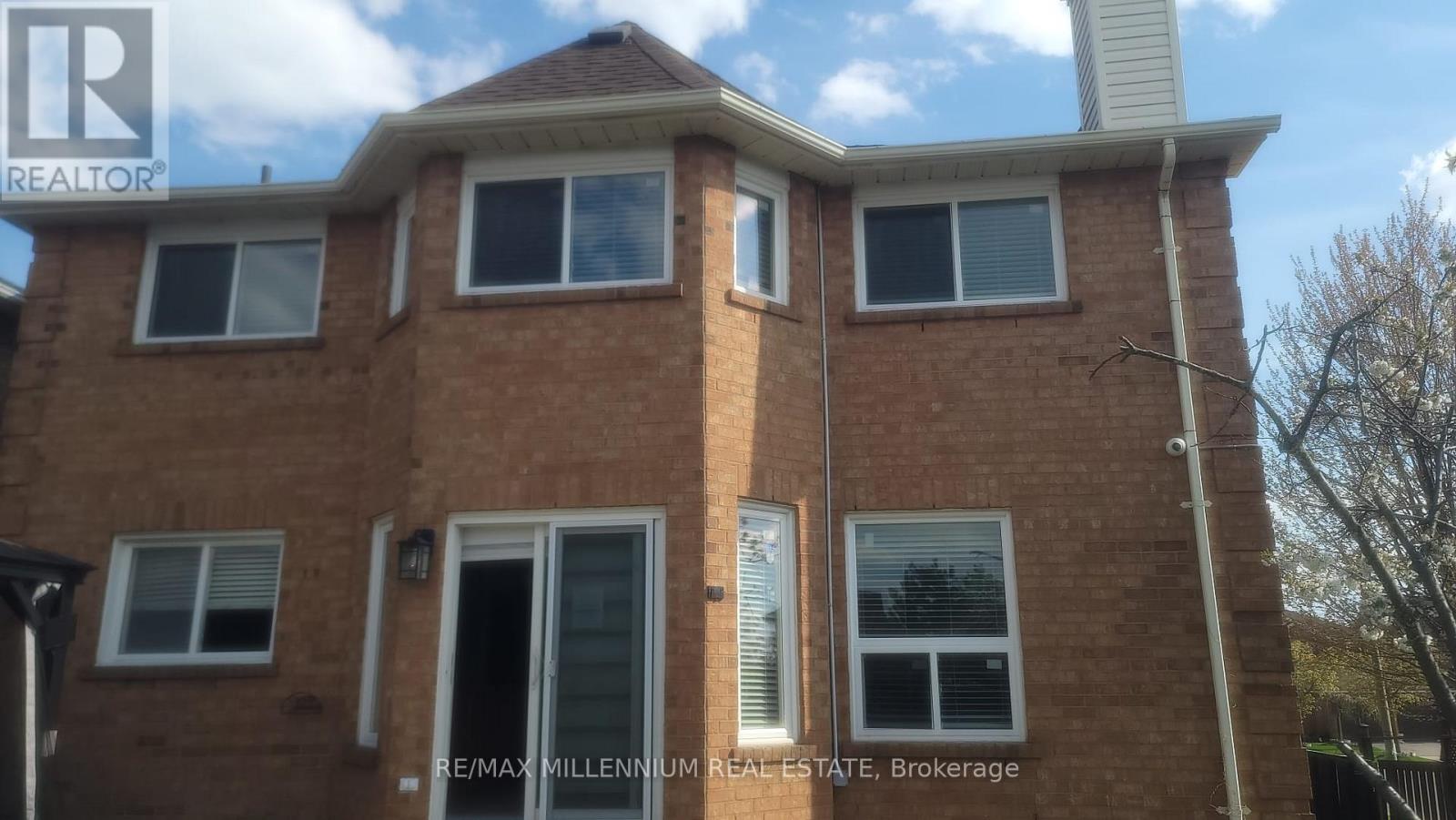 144 MOFFATT AVENUE - 30