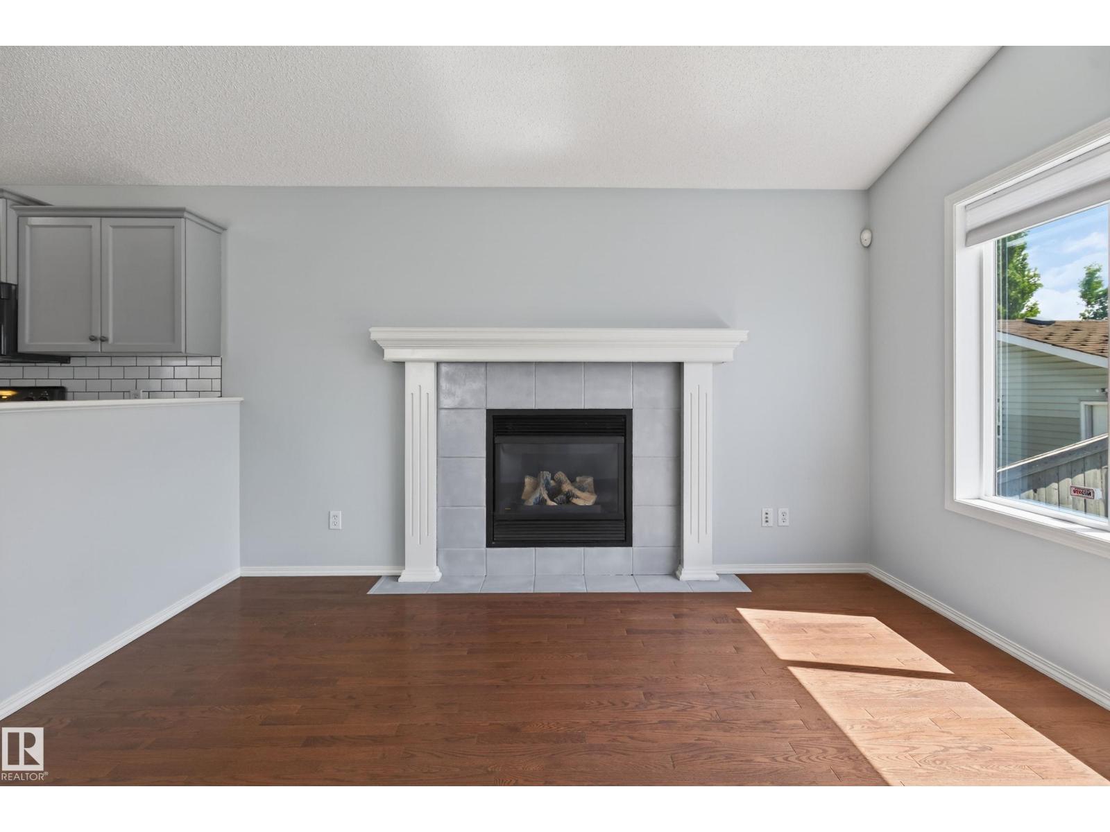 7815 14 AV SW - 15