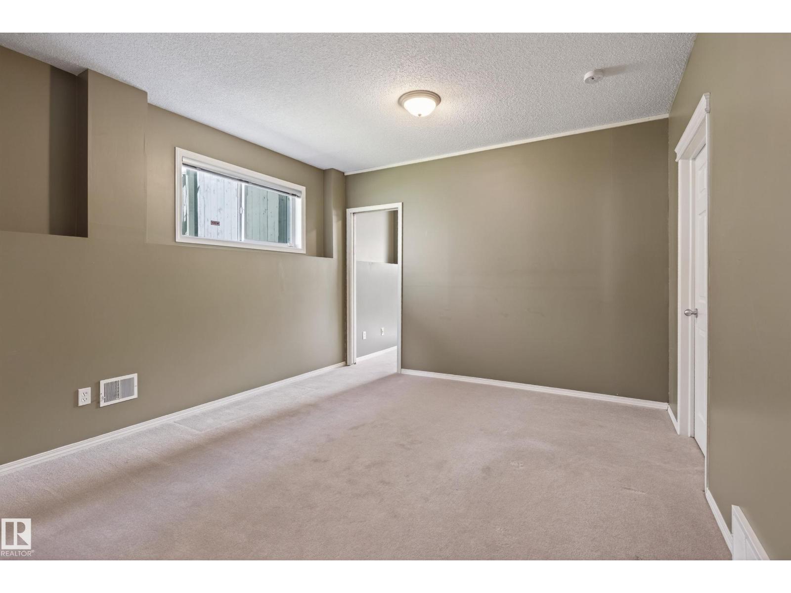 7815 14 AV SW - 27
