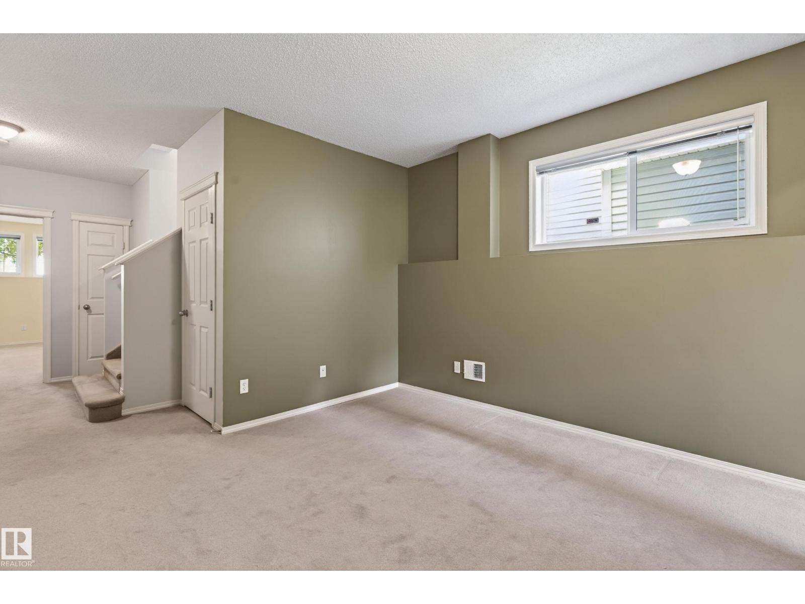 7815 14 AV SW - 28
